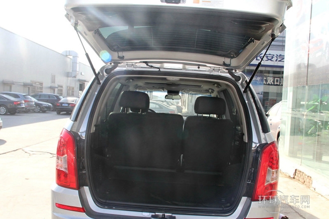 2014款 2.0T 兩驅(qū)精英導(dǎo)航版7座