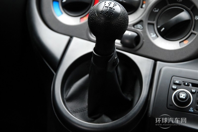 2010款 1.6L 汽油標準型6座