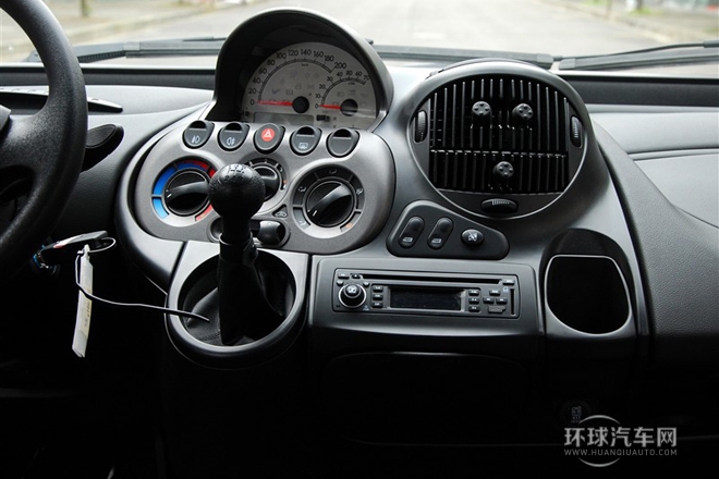 2010款 1.6L 汽油標準型6座