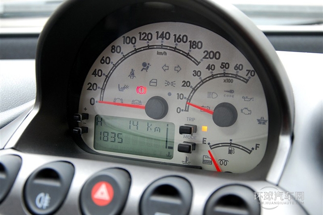 2010款 1.6L 汽油標準型6座