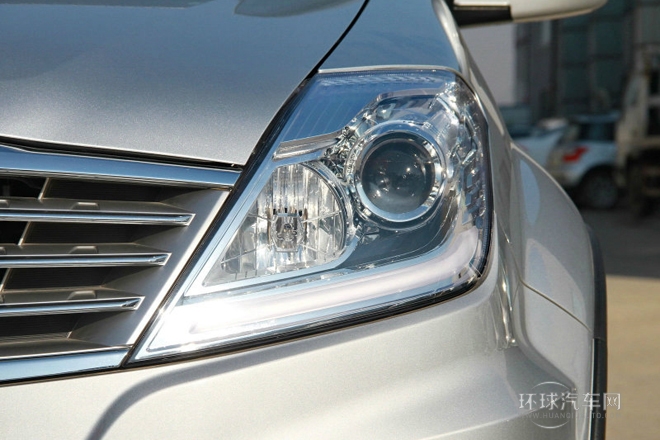 2014款 2.0T 兩驅(qū)精英導(dǎo)航版7座