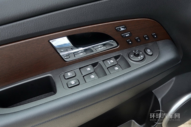 2014款 2.0T 四驅豪華導航版7座