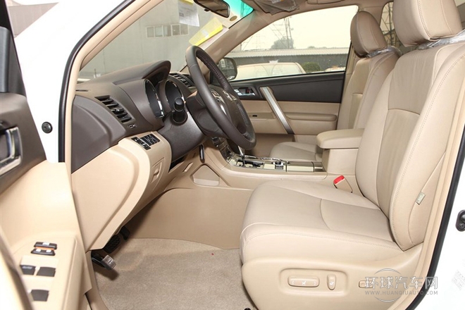 2013款 2.7L 兩驅7座探索版