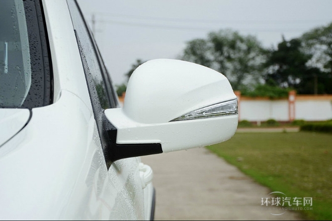 2014款 2.0T 四驅(qū)豪華導(dǎo)航版7座