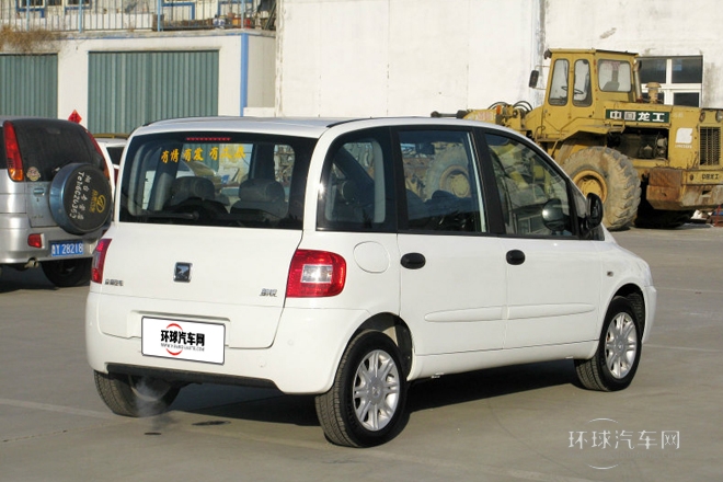 2010款 1.6L 汽油豪華型5座