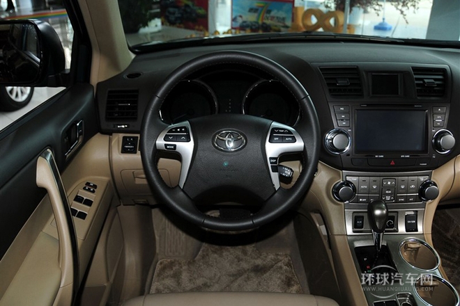 2013款 2.7L 兩驅7座紫金版