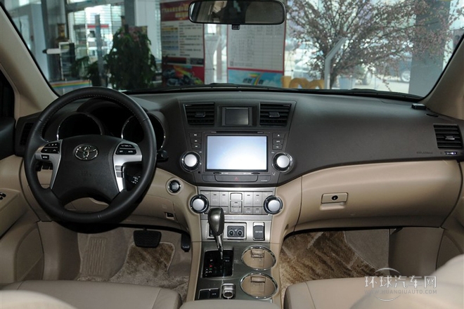 2013款 2.7L 兩驅7座紫金版