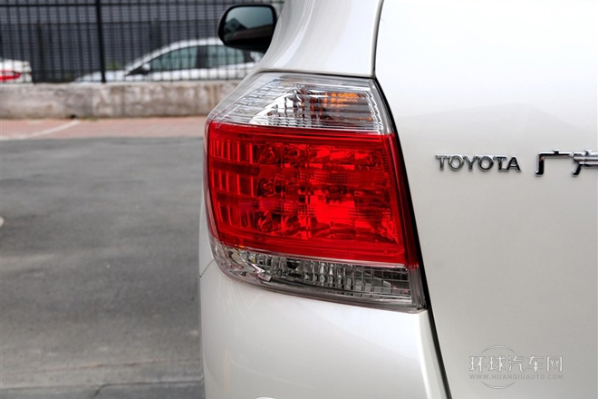 2012款 2.7L 兩驅5座精英版