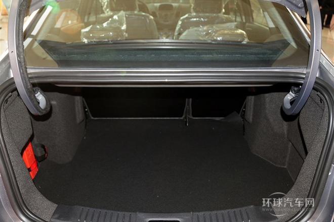 2013款 三廂 1.5L 手動(dòng)風(fēng)尚型