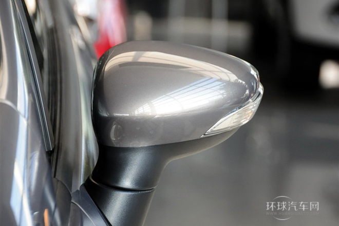 2013款 三廂 1.5L 手動風(fēng)尚型