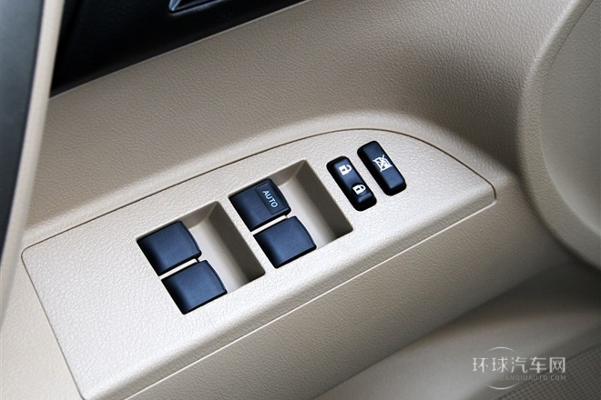 2012款 2.7L 兩驅(qū)5座運(yùn)動(dòng)版