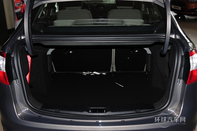 2013款 三廂 1.5L 手動(dòng)時(shí)尚型