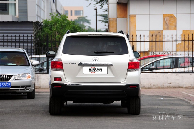 2012款 2.7L 兩驅7座豪華版