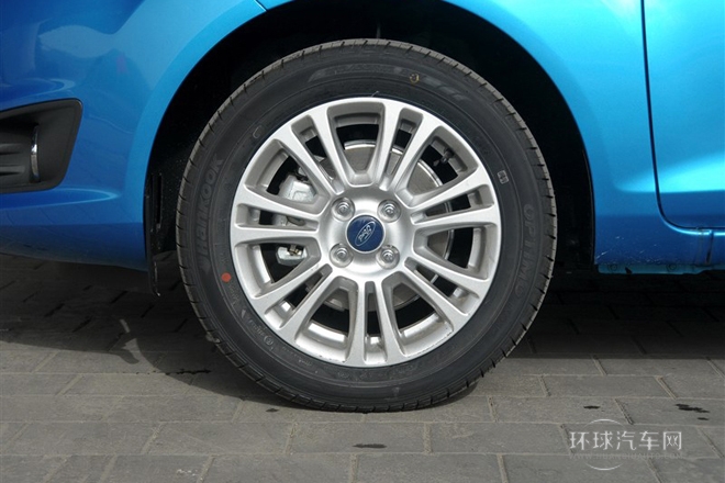 2013款 三廂 1.5L 自動時尚型