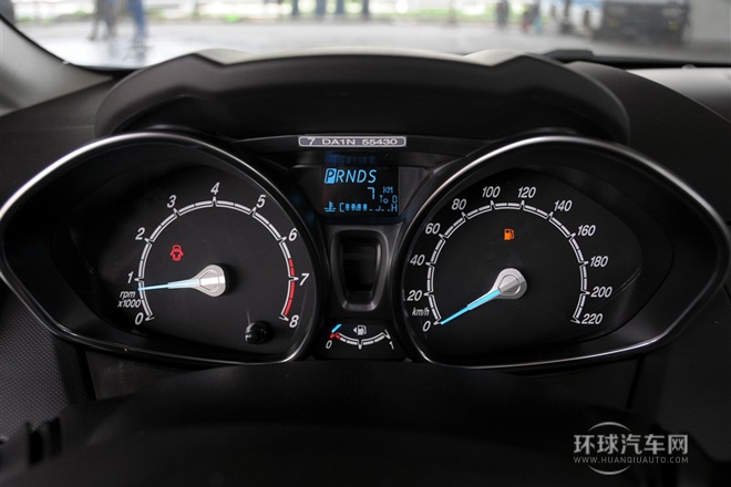 2013款 三廂 1.5L 自動時尚型