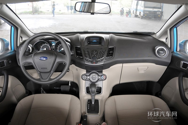 2013款 三廂 1.5L 自動時尚型