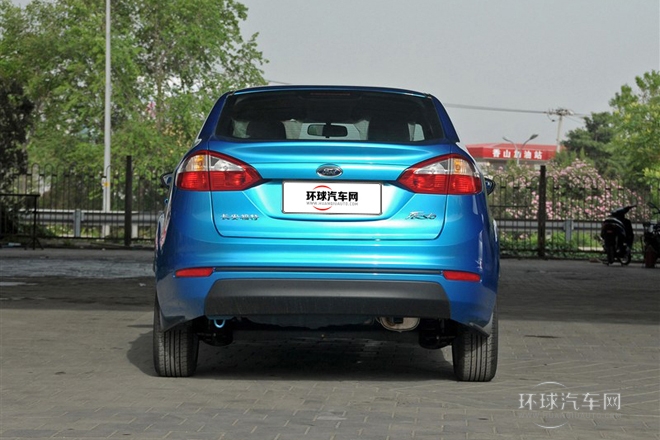 2013款 三廂 1.5L 自動時尚型