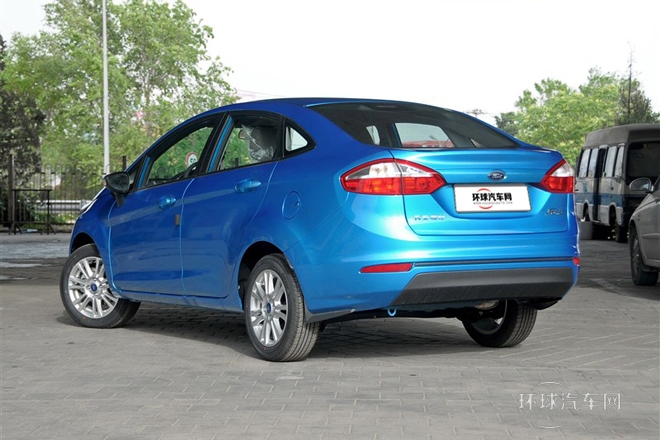 2013款 三廂 1.5L 自動時尚型