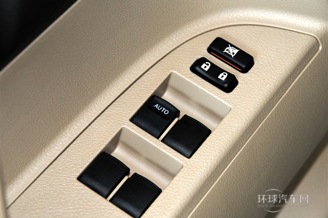 2012款 2.7L 兩驅7座至尊版