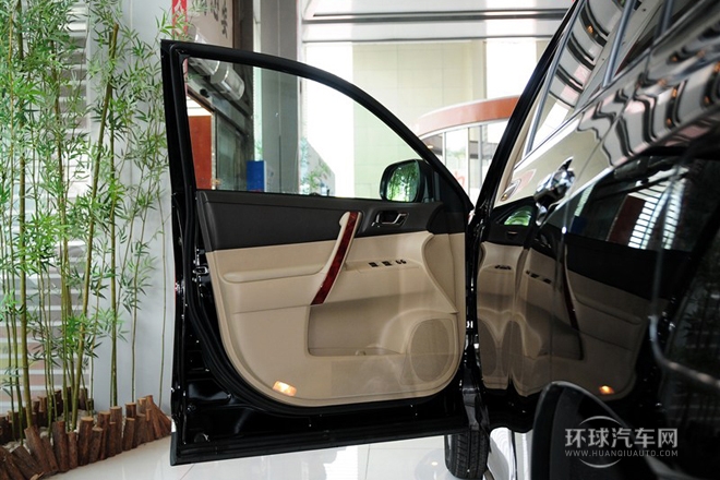 2012款 2.7L 兩驅7座至尊版