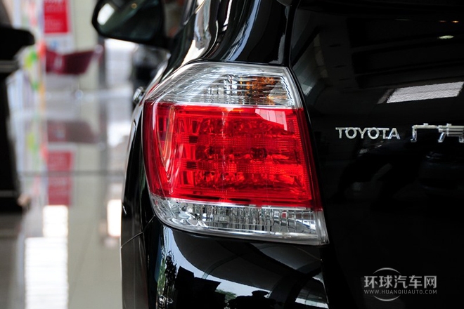 2012款 2.7L 兩驅(qū)7座至尊版