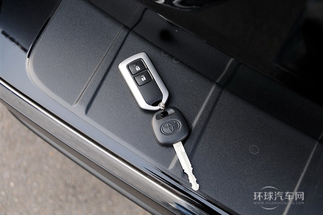 2012款 3.5L 四驅(qū)7座精英版