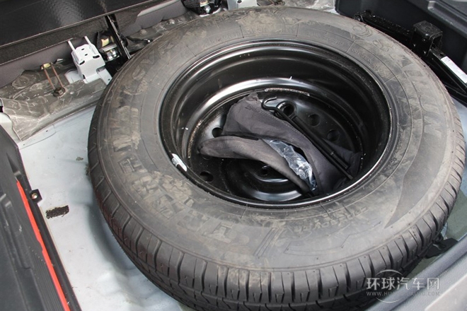 2014款 1.5T 手動尊貴型