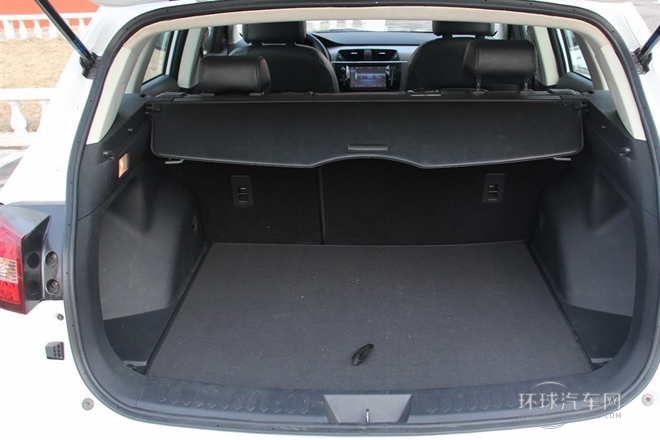 2014款 1.5T 手動尊貴型