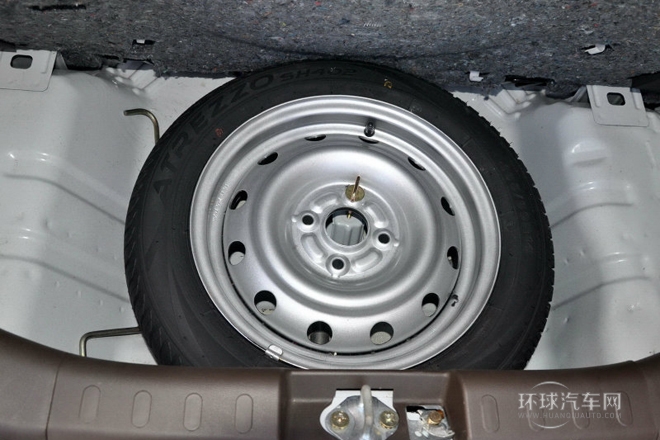 2013款 1.0L 標(biāo)準(zhǔn)型