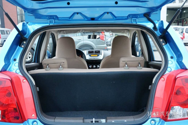 2013款 1.0L 舒適型