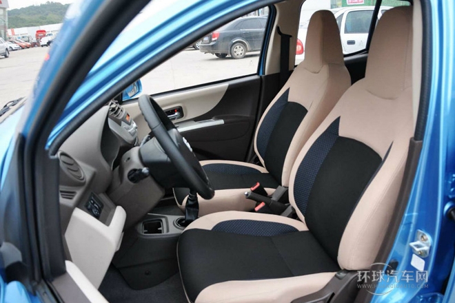 2013款 1.0L 舒適型