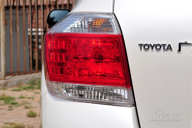 2012款 3.5L 四驅7座豪華版