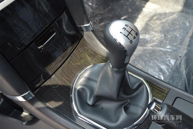 2014款 1.5L 手動尊貴型