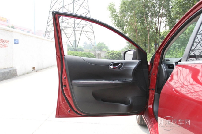 2011款 1.6T 手動(dòng)致酷版