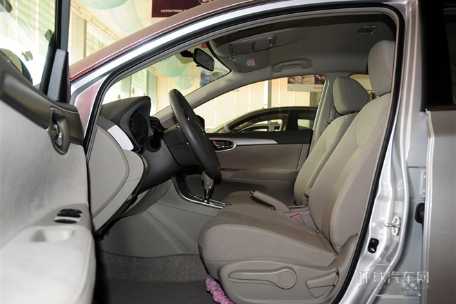 2012款 1.6XE CVT舒適版