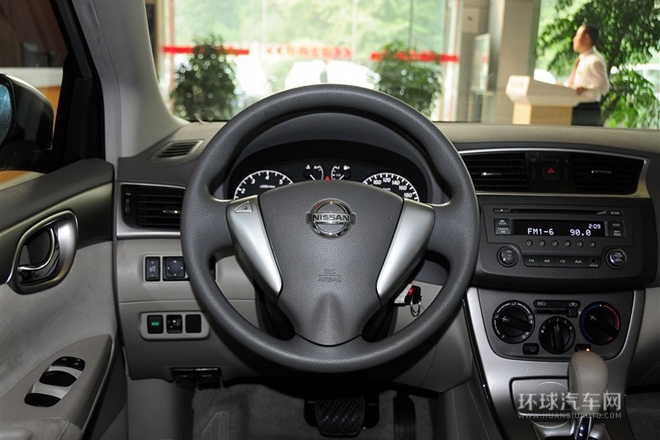 2012款 1.6XE CVT舒適版