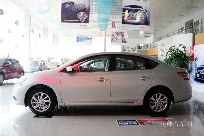 2012款 1.6XE CVT舒適版