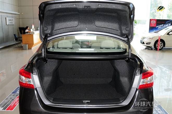 2012款 1.6XE 手動舒適版