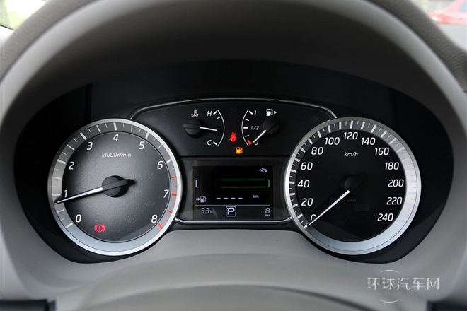 2012款 1.8XL CVT豪華版