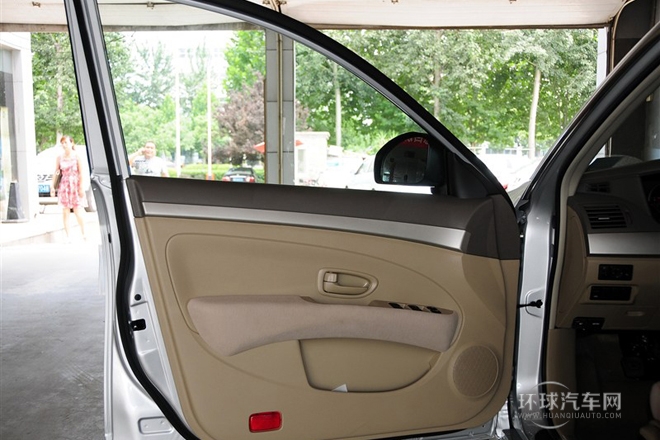 2012款 經典 1.6XE 手動舒適版