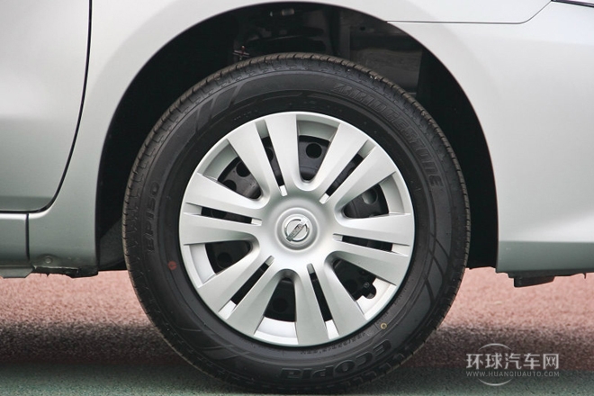 2013款 1.6XE 手動(dòng)舒適版