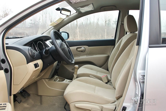 2013款 1.6XE 手動舒適版