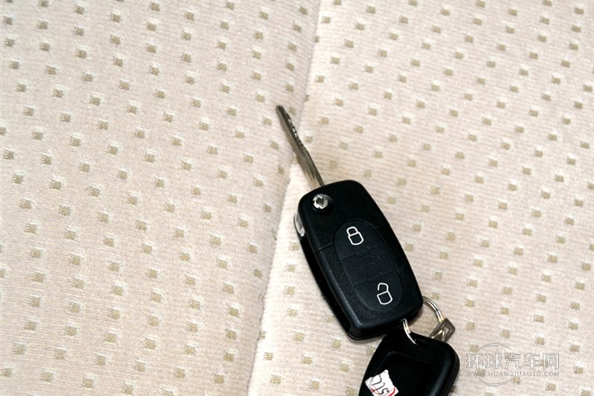 2011款 2.4L-M240SL財富快車舒適版4G64