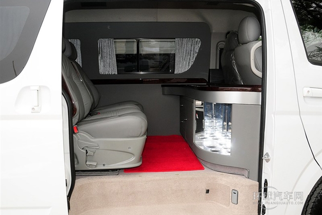 2014款 2.8T商務版高頂4JB1T