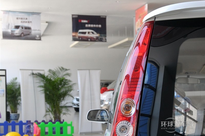 2011款 宜商 1.5L 標準版4A91