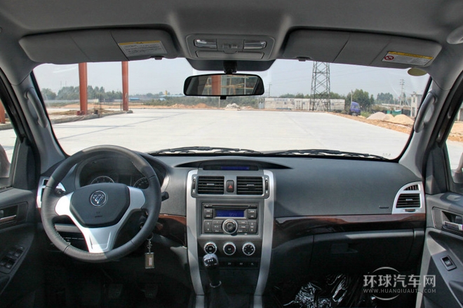 2012款 2.8T柴油四驅基本型