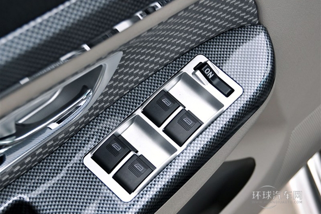 2011款 2.8T領(lǐng)先者V3