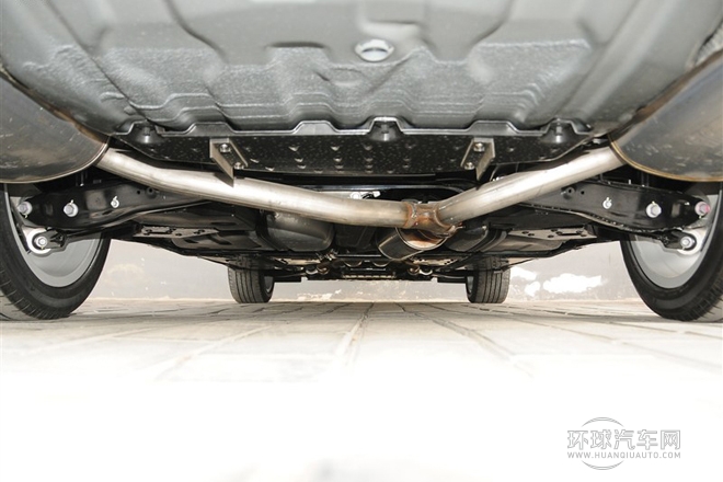 2013款 3.0L 尊貴型