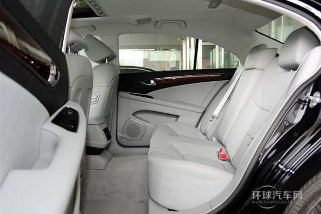 2013款 3.0L 豪華型