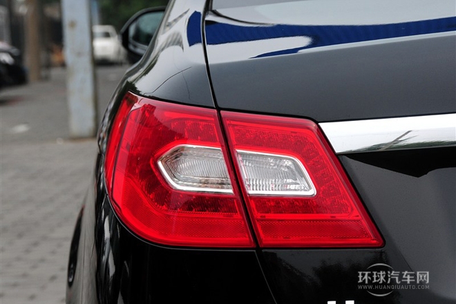 2013款 3.0L 豪華型